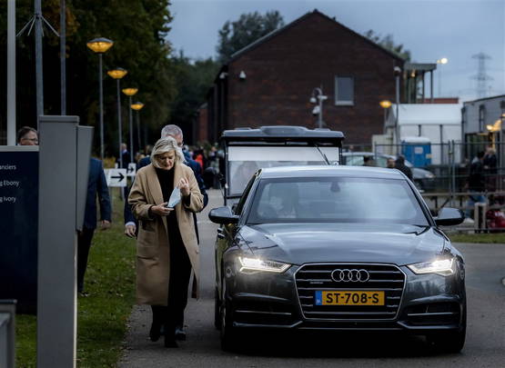 Dikke BMW, van Audi