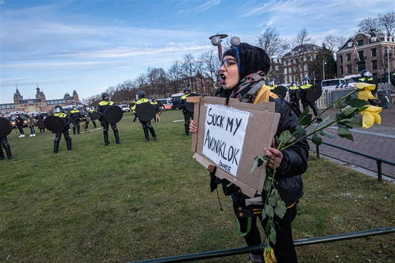 Foto’s: Vrouwen bij de Museumpleindemo's