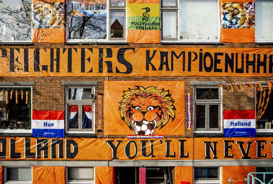 Is dit too much? Is dit too much?