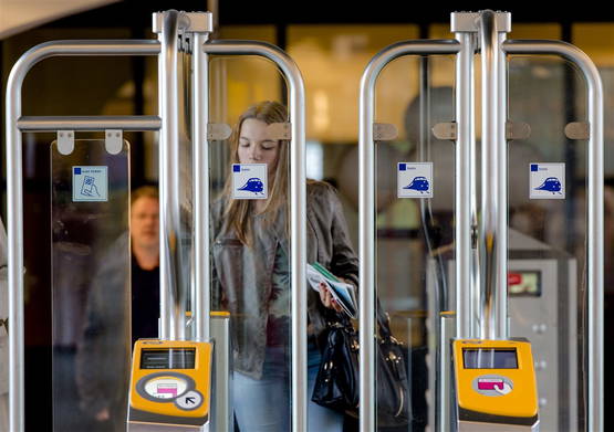 9 - Ov-chipkaart vergeten maar je MOET de trein halen