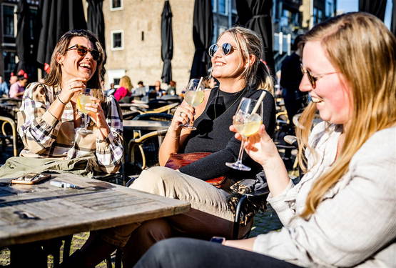 Lekker aan het werk, dames?