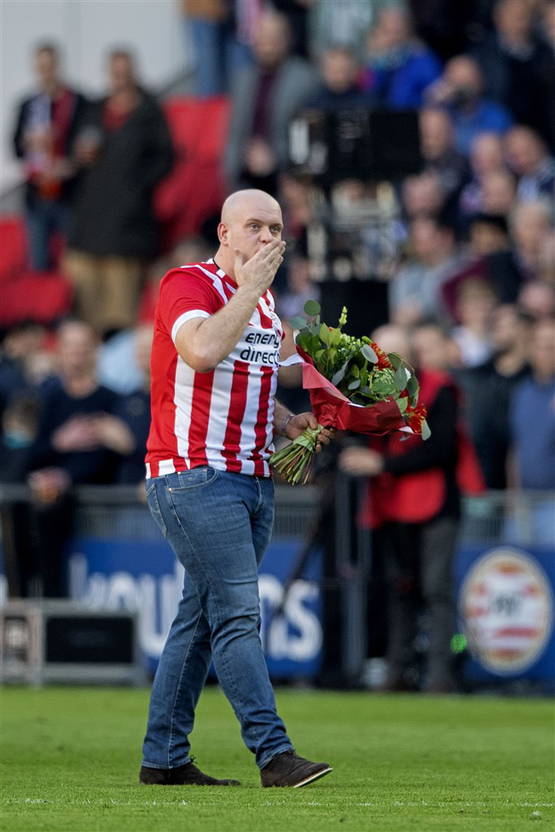 1. Als PSV-supporter