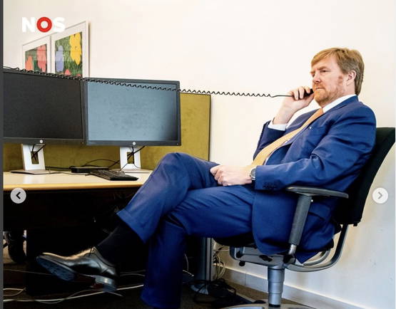 "Hallo pornhub? Mijn gratis account werkt niet" "Hallo pornhub? Mijn gratis account werkt niet"