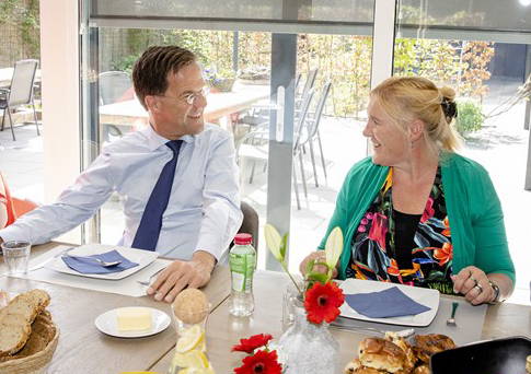 Romantisch samen een Bumaatje trekken