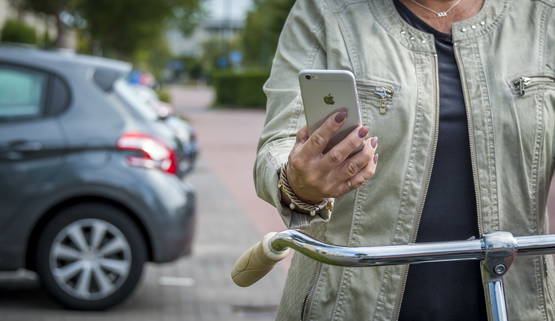 O WAT ALS ER NU EEN AUTO AANKOMT. WAT DAN.